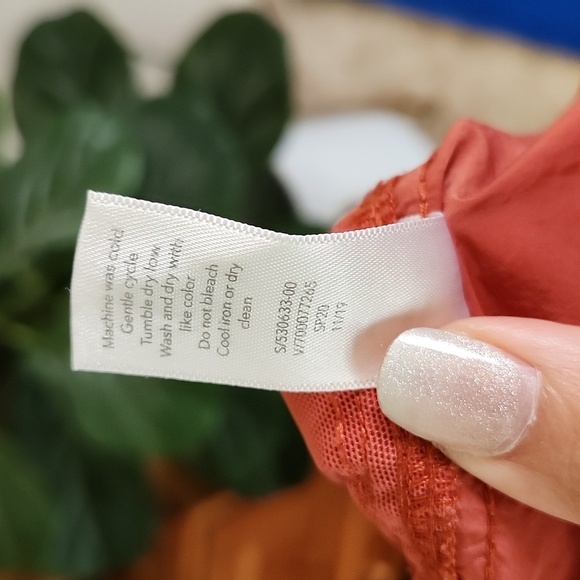 Athleta expedition shorts pull on elastoc waist drawstring women's size 2 - Picture 7 of 7